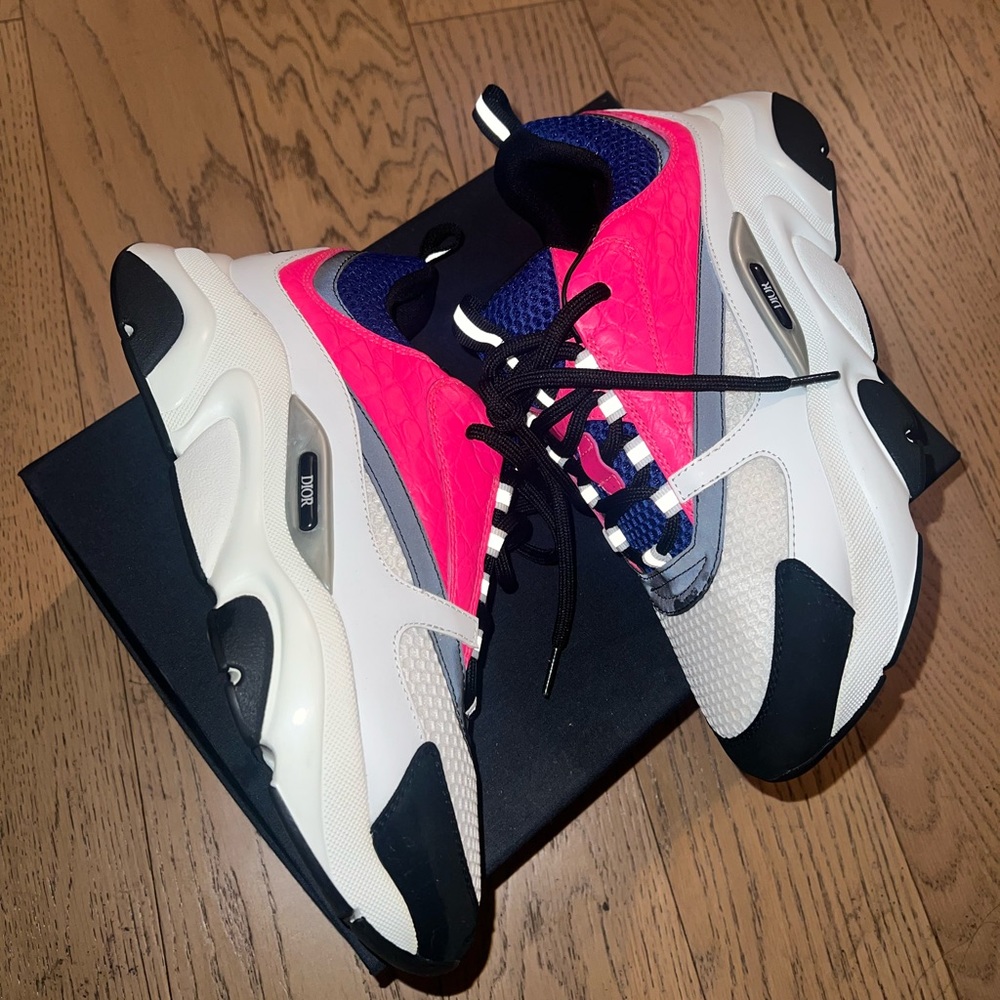 DIOR B22 SIZE 42 / US MEN 8.5 EXCELLENT CONDITION